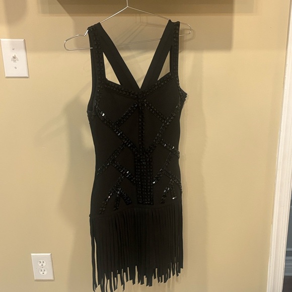 VENUS Elegant Black Dress - Picture 3 of 3